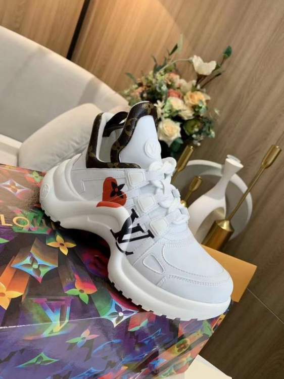 Picture of Louis Vuitton Shoes _SKULVsz35-41mnf012217715